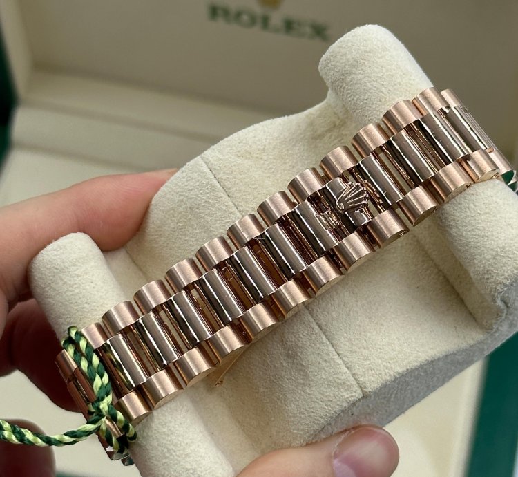 Rolex Day-date 40 228235 Choco Index