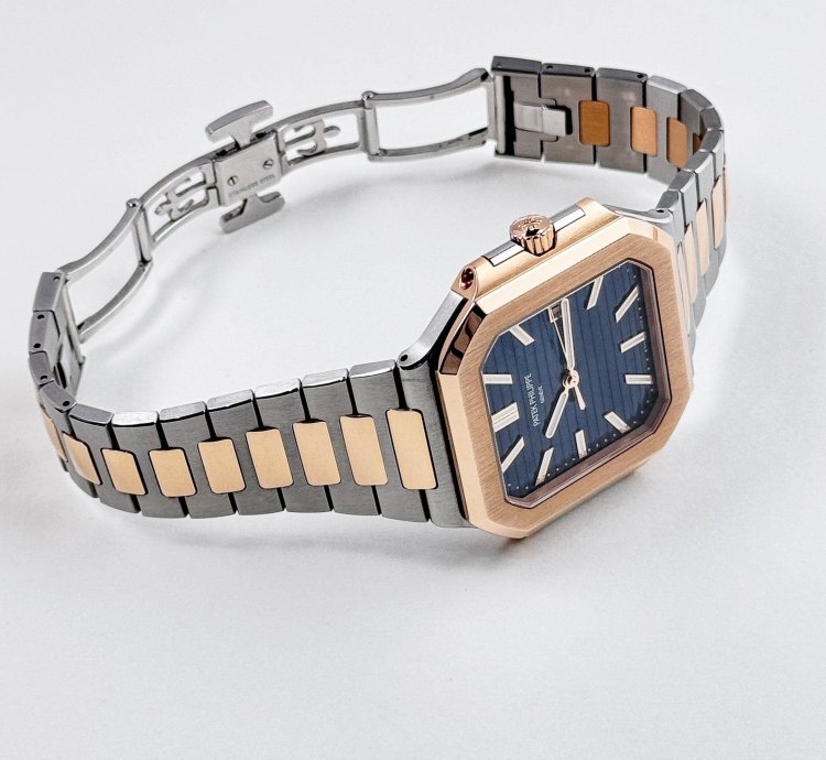 Patek Philippe Cubitus 5821 1ar-001 Stainless Steel Rose Gold Blue Dial 2025