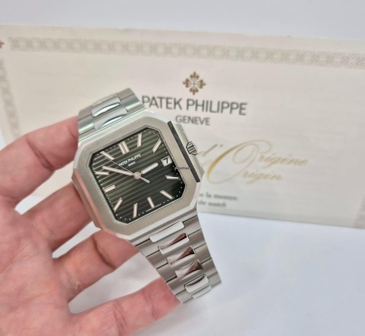 Patek Philippe Cubitus Green Dial 45mm Autom Tico Completo