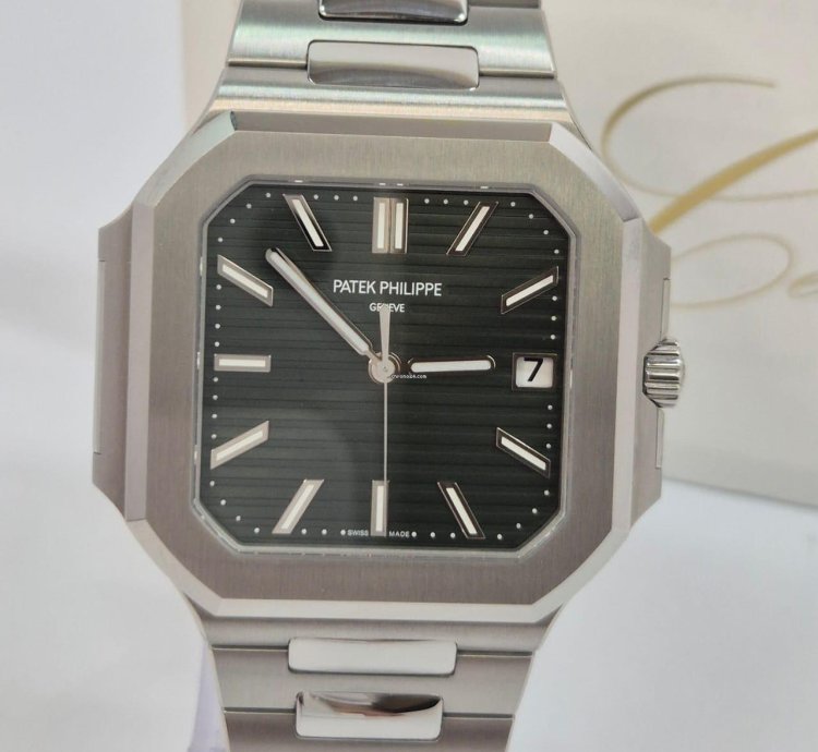 Patek Philippe Cubitus Green Dial 45mm Autom Tico Completo
