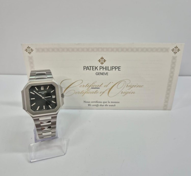 Patek Philippe Cubitus Green Dial 45mm Autom Tico Completo