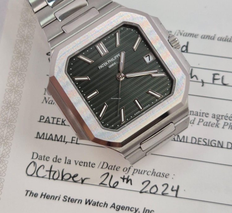 Patek Philippe Cubitus Green Dial 45mm Autom Tico Completo