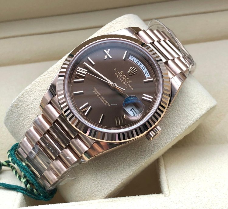 Rolex Day-date 40 228235 Choco Roman Dial