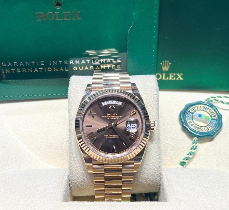 Rolex Day-date 40 228235 Day-date 40mm Chocolate Roman Dial Presidential