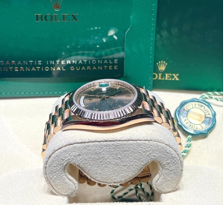 Rolex Day-date 40 228235 Day-date 40mm Chocolate Roman Dial Presidential