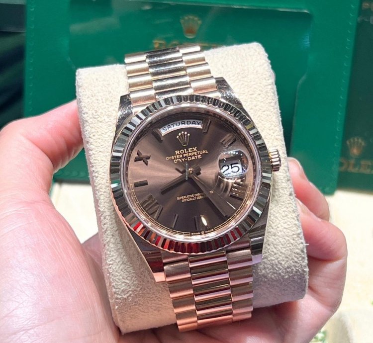 Rolex Day-date 40 228235 Day-date 40mm Chocolate Roman Dial Presidential