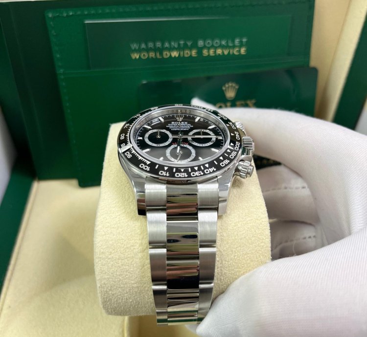 Rolex Daytona Black Cerachrom Bezel Black Index Dial Oyster Bracelet 126500ln