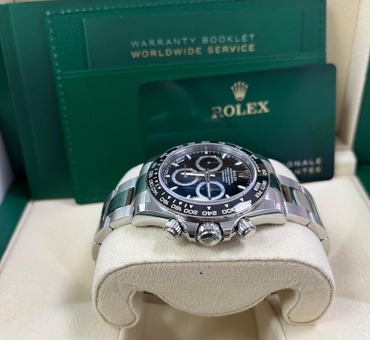 Rolex Daytona Black Cerachrom Bezel Black Index Dial Oyster Bracelet 126500ln