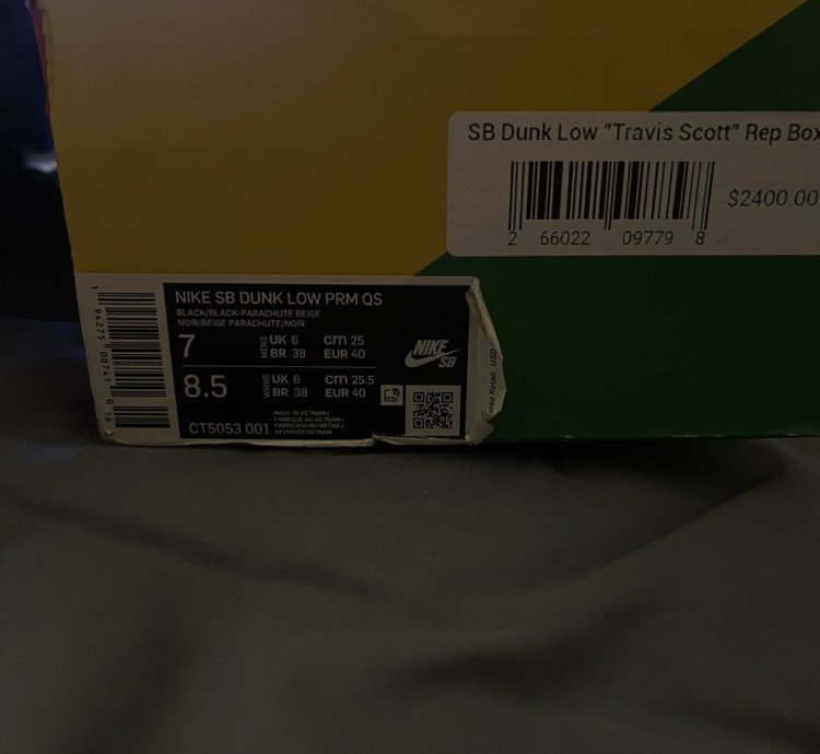 Travis Scott Nike Sb Dunk Low Brand New