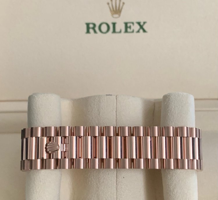 Rolex Day-date 40 228235 Olive New 11 2024