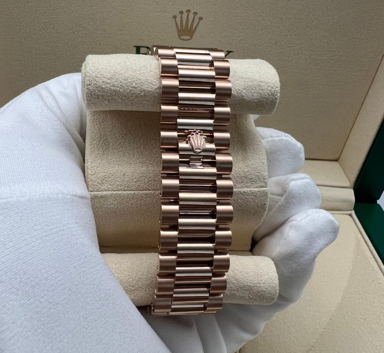 Rolex Day-date 40 228235 Olive Rose Gold Green Dial New 2023