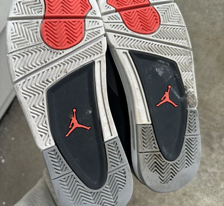Air Jordan 4 Retro Infrared Size 9
