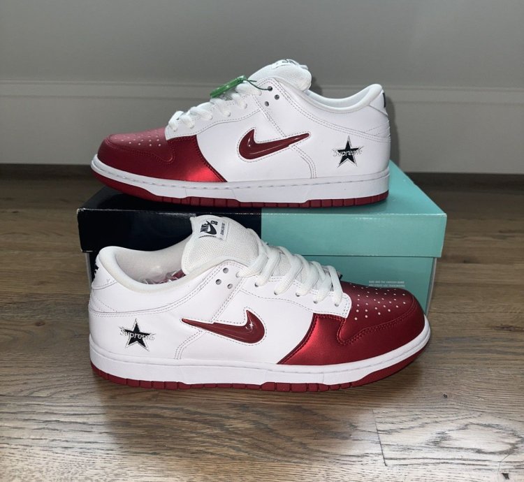 Varsity Red Supreme Nike Sb Dunk