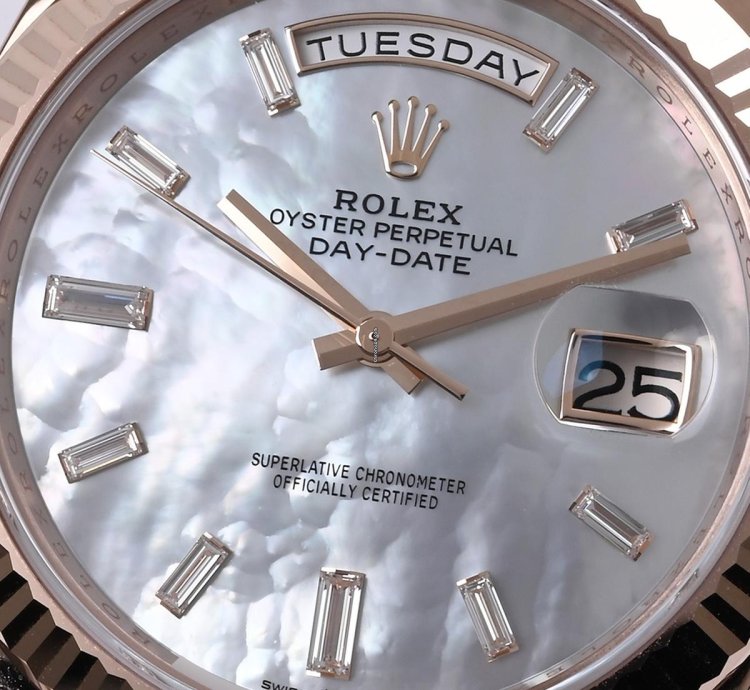 Rolex Day-date 40 228235 Rose Gold Mop Diamond Dial Fullset