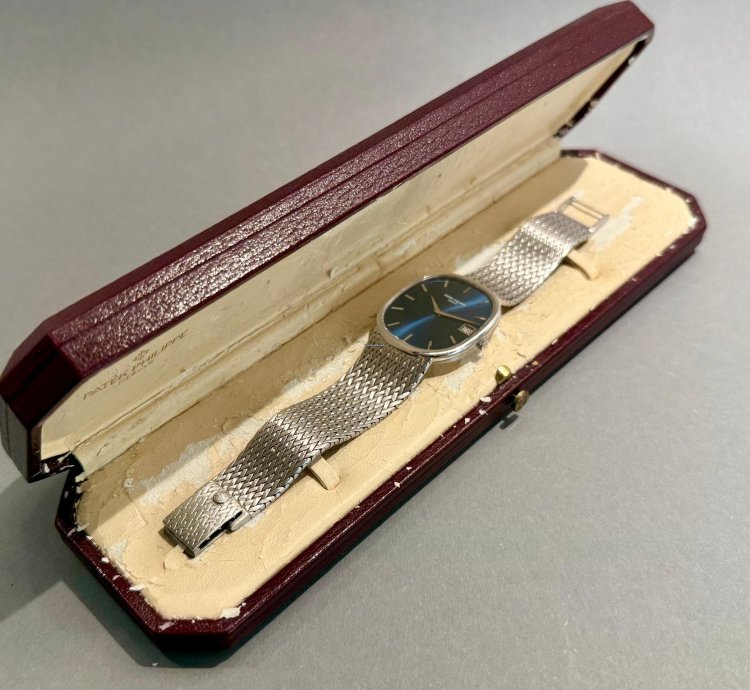 Patek Philippe Golden Ellipse Jumbo 3605-1 - Extract From The Archives