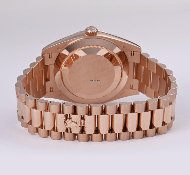 Rolex Day-date 40 228235 Rose Gold Mop Diamond Dial Fullset