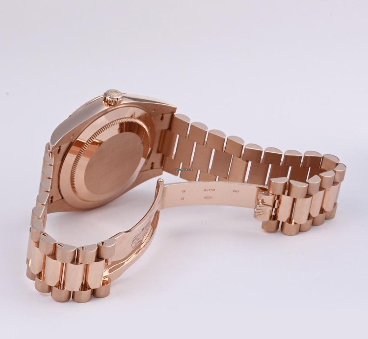 Rolex Day-date 40 228235 Rose Gold Mop Diamond Dial Fullset