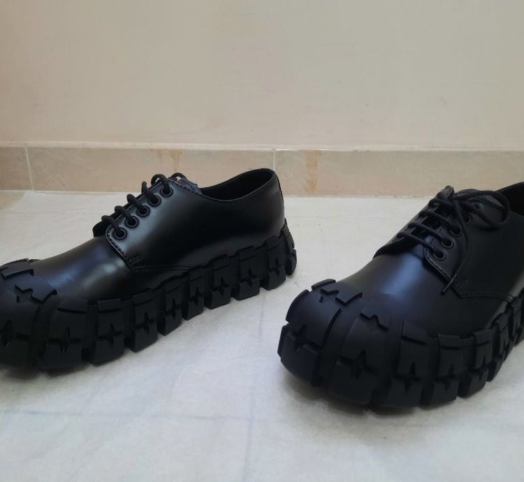 Wheel Tire Lug Sole Derby