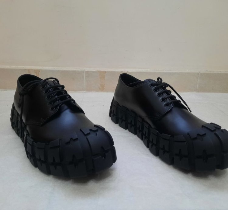Wheel Tire Lug Sole Derby