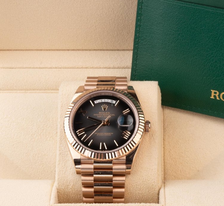 Rolex Day-date 40 228235 Rose Gold Slate Ombr 2025