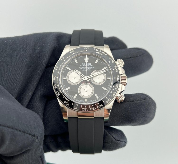 Rolex Daytona Black Dial - White Gold - Oysterflex