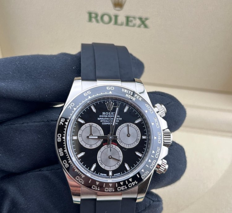 Rolex Daytona Black Dial - White Gold - Oysterflex