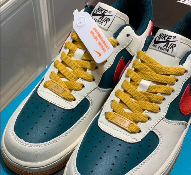 Nike Air Force 1 Id gucci