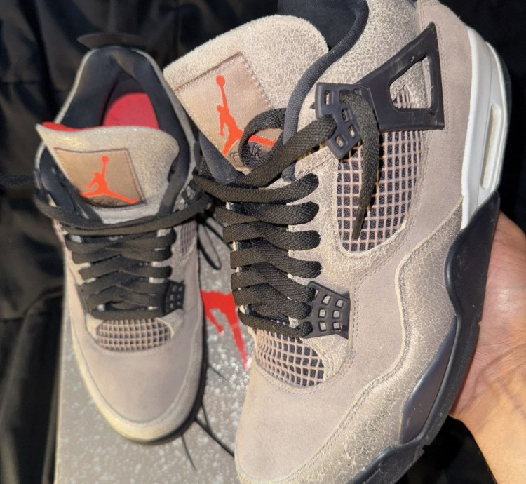 Air Jordan 4 Retro Taupe Haze