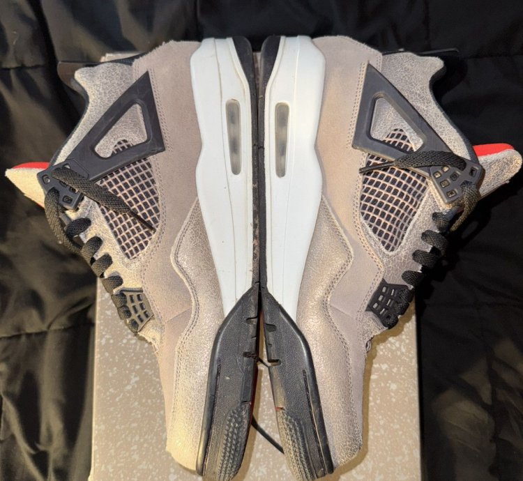 Air Jordan 4 Retro Taupe Haze