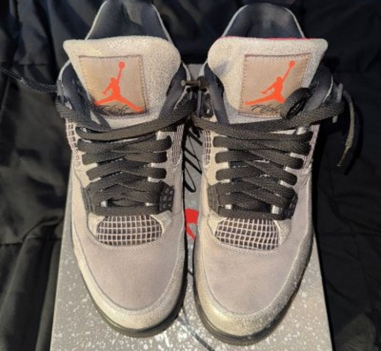 Air Jordan 4 Retro Taupe Haze