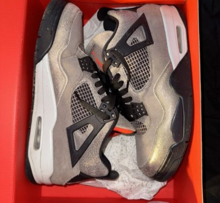 Air Jordan 4 Retro Taupe Haze