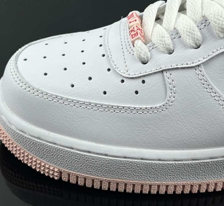 Nike Air Force 1 Low Valentines Day 2022