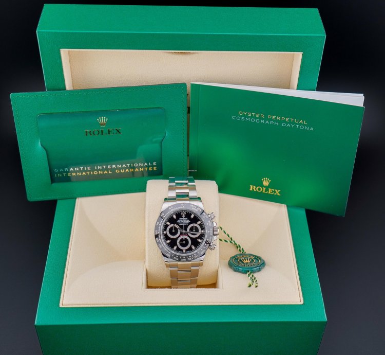 Rolex Daytona Black Dial 116500ln Complete Set New Unworn 2023