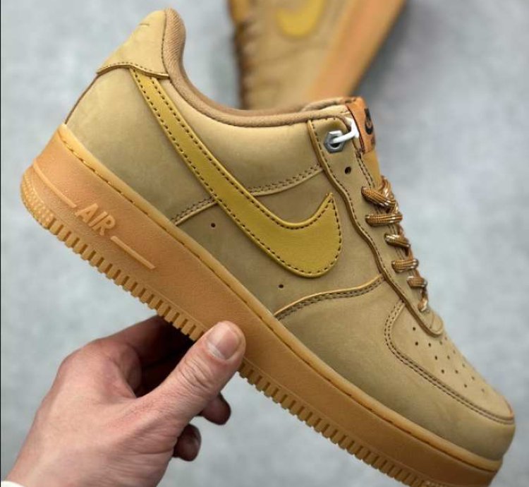 Nike Air Force 1 Low flax Wheat
