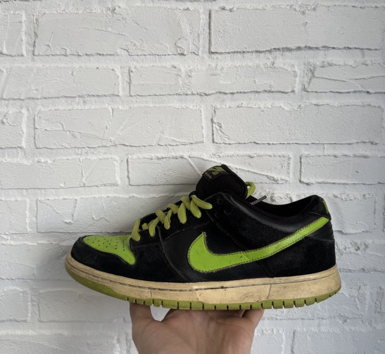Vintage Nike Sb Dunk Low Pro Neon Pack Sneakers