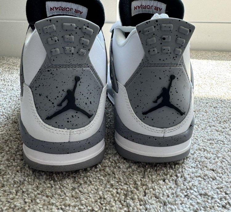 Air Jordan 4 Retro White Cement 2012 Size 9 5