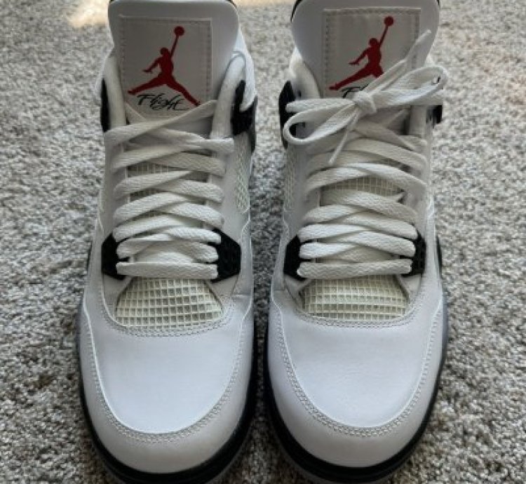 Air Jordan 4 Retro White Cement 2012 Size 9 5
