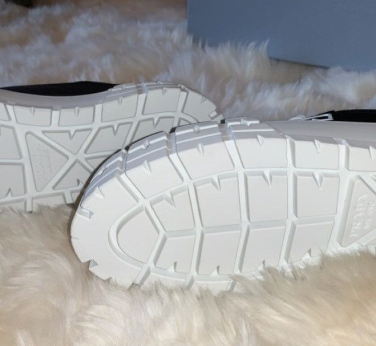Women Nylon Gabardine Sneakers