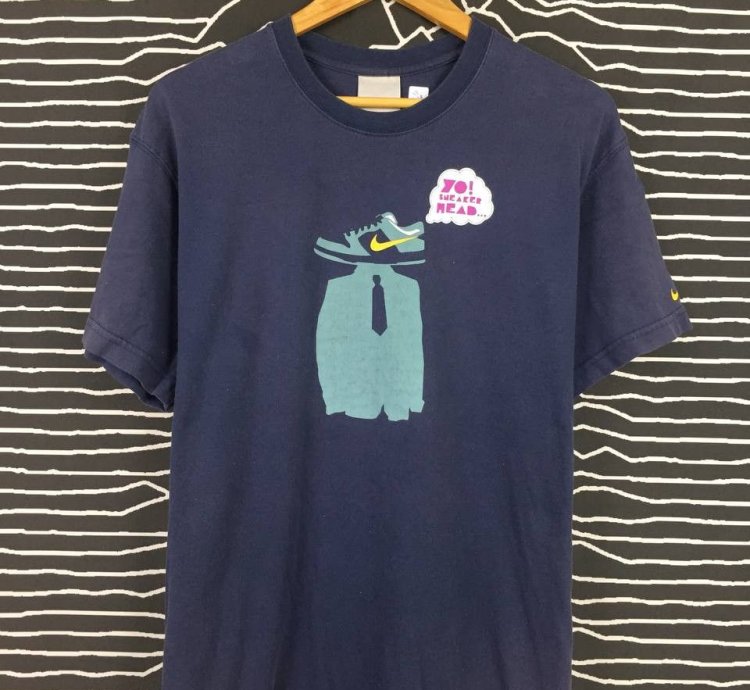 Vtg Y2k Nike Sb Dunk Sneakerhead Swoosh Graphic Tee