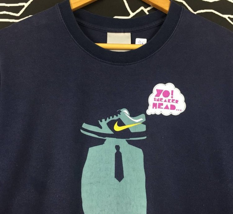 Vtg Y2k Nike Sb Dunk Sneakerhead Swoosh Graphic Tee