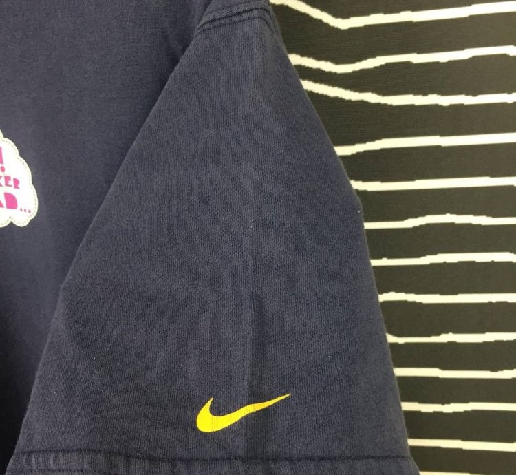 Vtg Y2k Nike Sb Dunk Sneakerhead Swoosh Graphic Tee