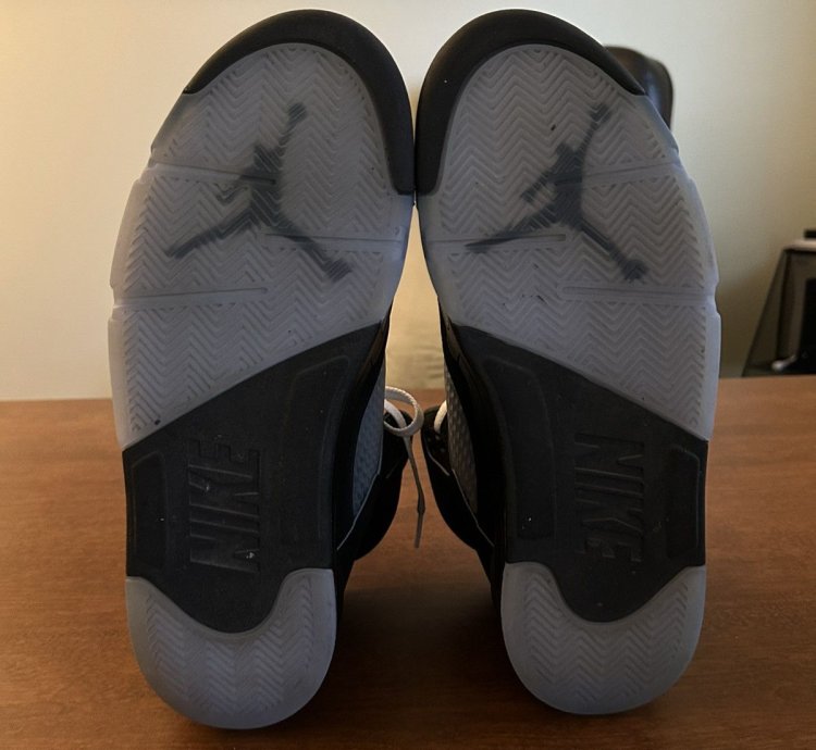 Air Jordan 5 - Black Metallic Reimagined
