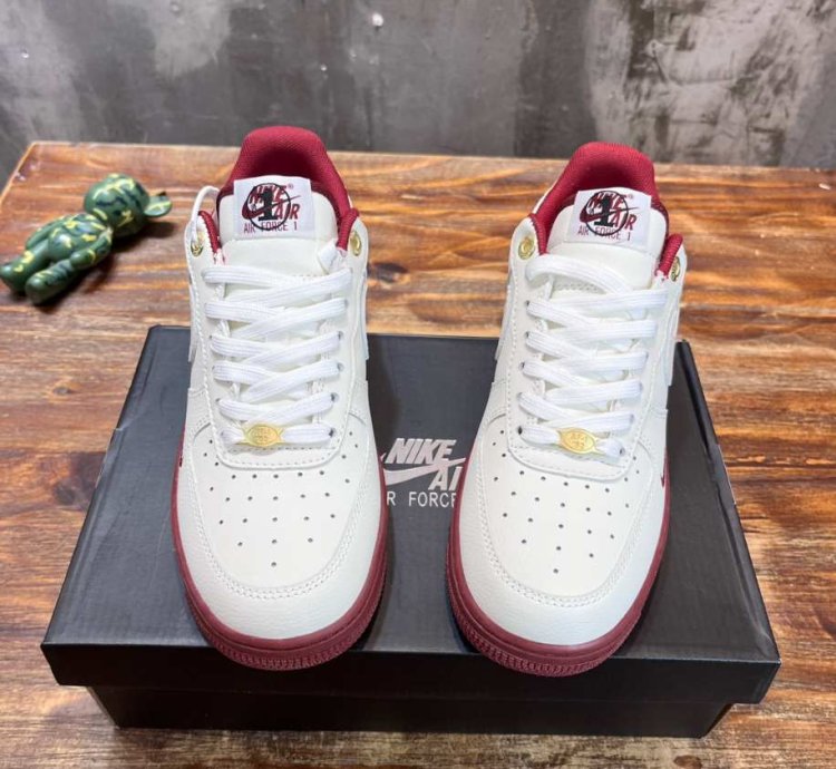 Nike Air Force 1 white Red