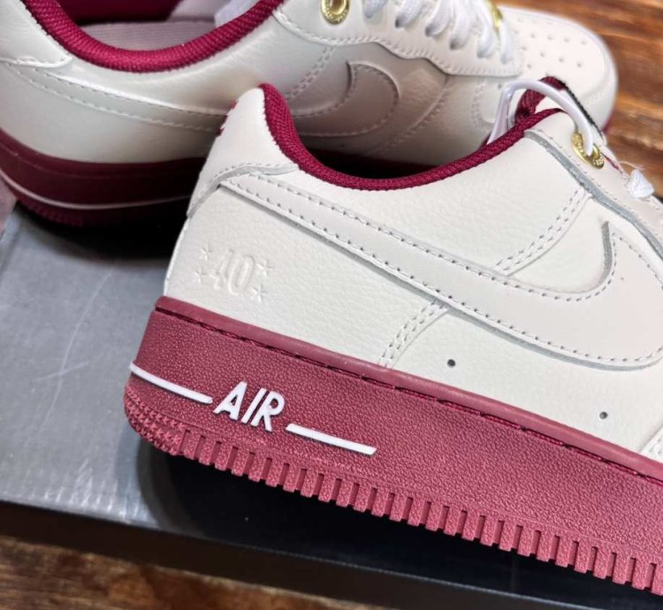 Nike Air Force 1 white Red