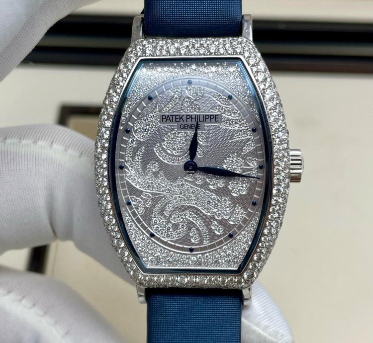 Patek Philippe Gondolo 7099g-001