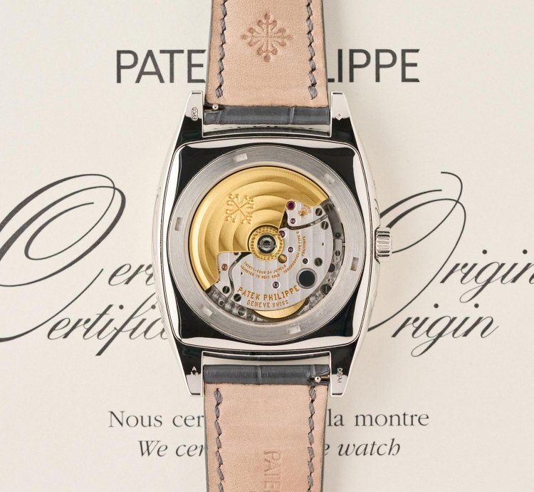 Patek Philippe Gondolo Calendario 5135p - Diamond Set Dial - Original Warranty - Mint Condition