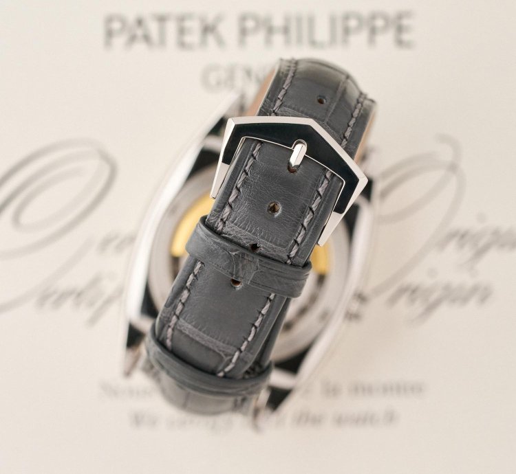 Patek Philippe Gondolo Calendario 5135p - Diamond Set Dial - Original Warranty - Mint Condition