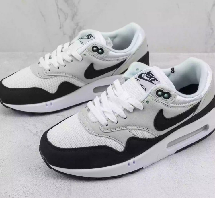 Nike Air Max 1 black White