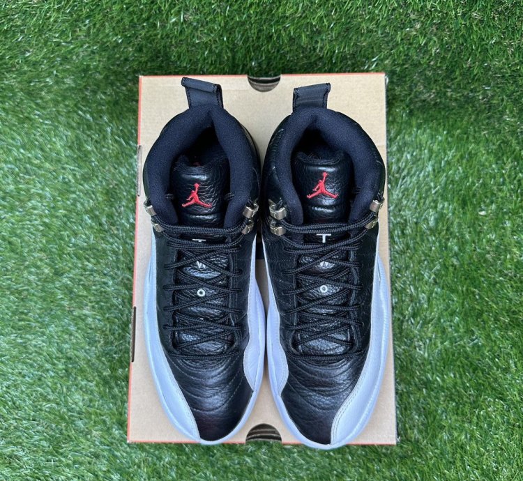 Air Jordan 12 Playoff 2022