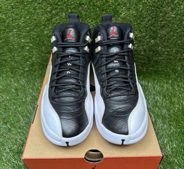 Air Jordan 12 Playoff 2022